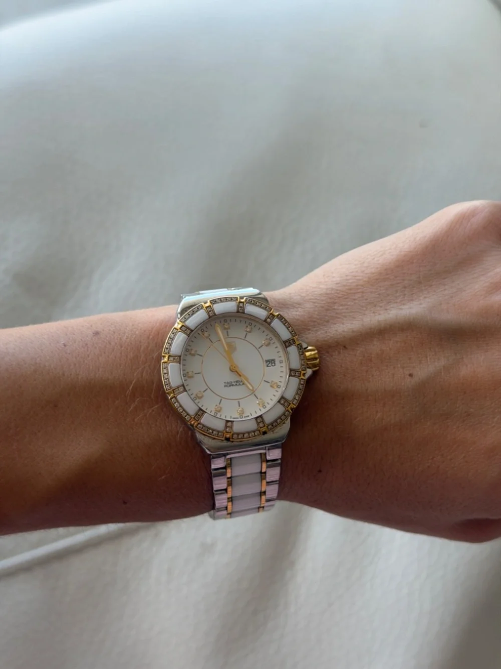 TAG Heuer Formula 1 Lady Diamond & White Ceramic Gold watch (Ref. WAH1221.BB086